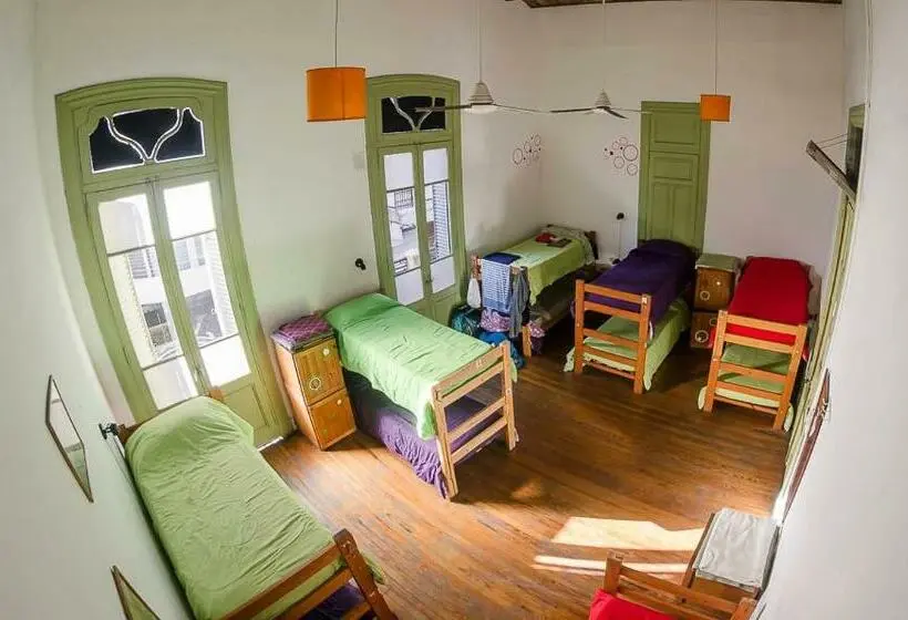 ルームシェアのワンベッド, Hostel La Nueva Comunidad