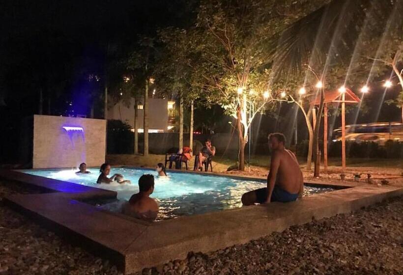 スタンダードトリプルルーム, Tavarua