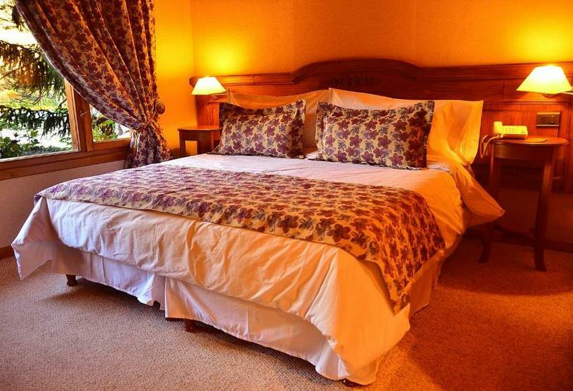 اتاق استاندارد با چشم‌انداز دریاچه, Dos Bahias Lake Resort