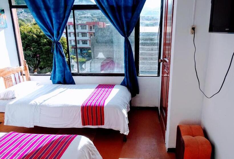 标准三人间, Erupcion Art Hotel & Hostel