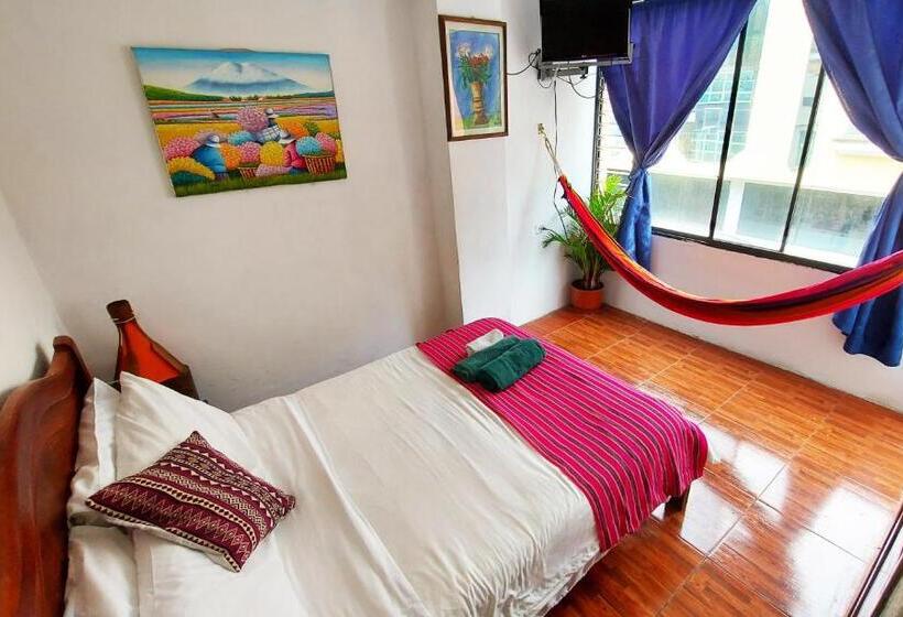 스탠다드 도시전망 룸, Erupcion Art Hotel & Hostel