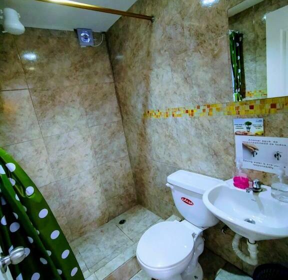 Háromágyas Standard Szoba, Galapagos Natural Life Hostel