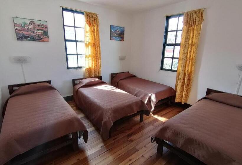 Ágy Megosztott Szobában, Galapagos Natural Life Hostel