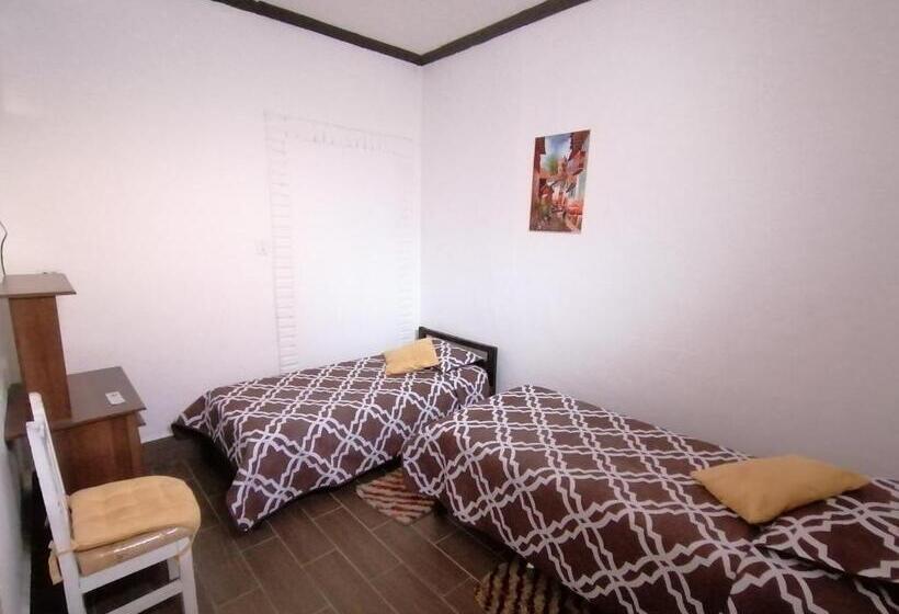 Standard Szoba, Galapagos Natural Life Hostel