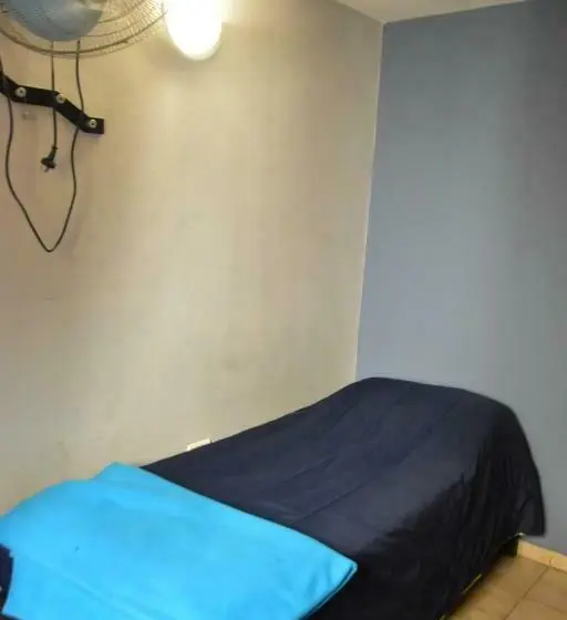 اتاق استاندارد یک نفره, Go Hostel