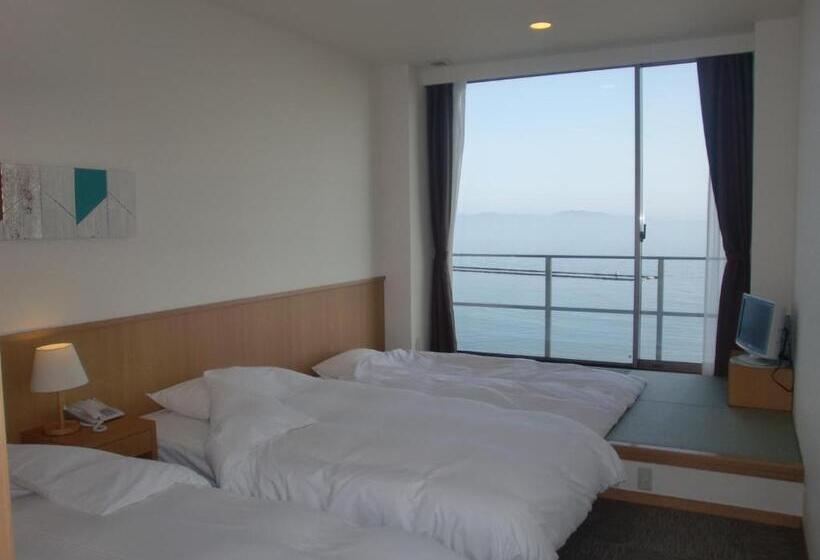 Triple Room Sea View, Bay Side Square Kaike