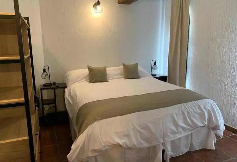 Deluxe-huone, Del Caballero