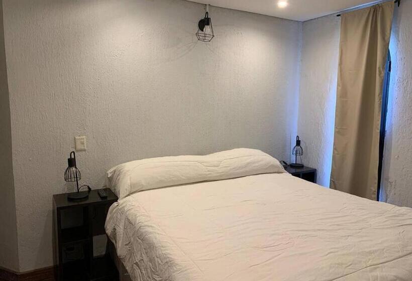 适合残疾人使用的标准间, Del Caballero