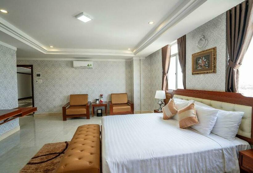 سوییت با چشم‌انداز کوه, Duc Long Gia Lai Hotels & Apartment