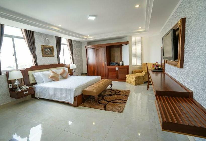 سوییت با چشم‌انداز کوه, Duc Long Gia Lai Hotels & Apartment