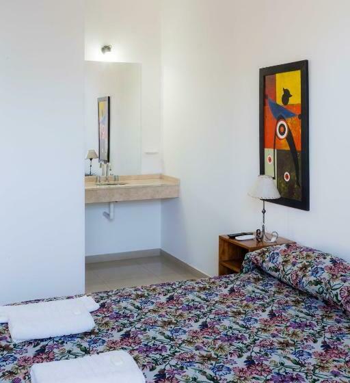 スタンダードルーム, El Amparo