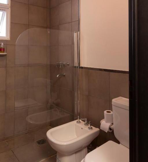 スタンダードルーム, El Amparo