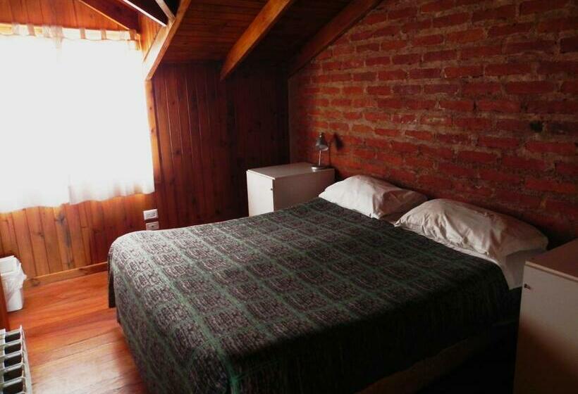 Standart Oda, Sherpa Hostel