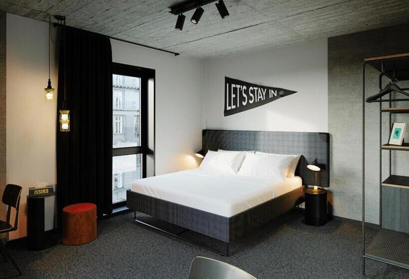 デラックススタジオ, The Social Hub Glasgow