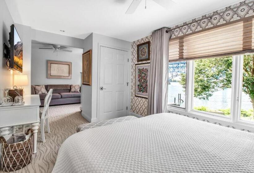 Люкс Повышенной Комфортности, South Bridge Bed And Breakfast