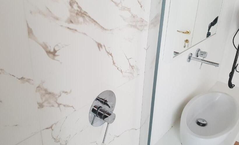 غرفة قياسية حمام مشترك, Apart Hotel Lupetta 5