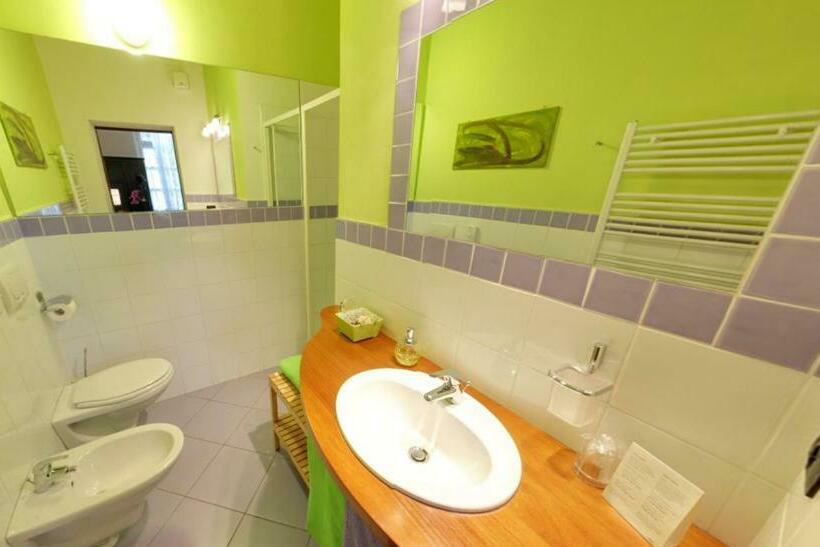 חדר סטנדרט, Domus Aurea