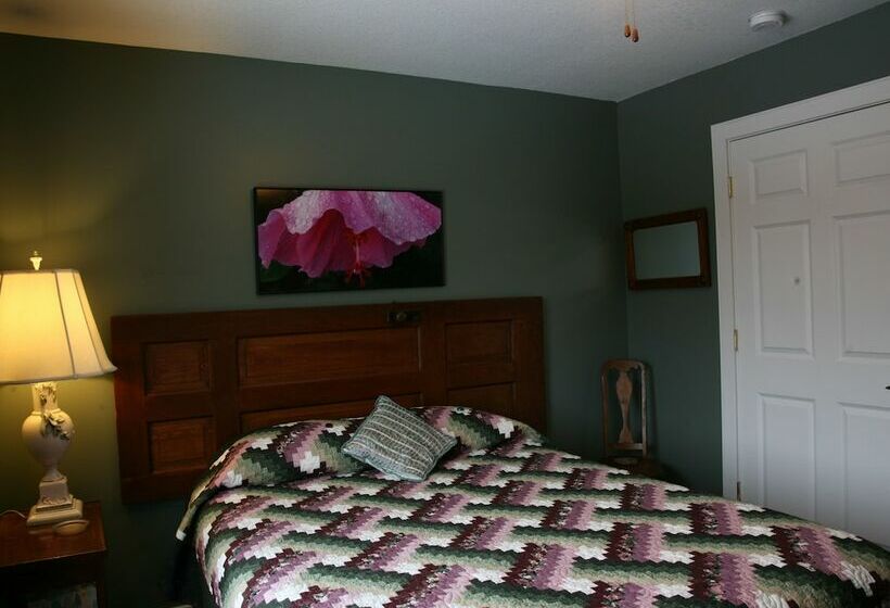 Номер Стандарт Совместная Ванная, Sweetfern Inn