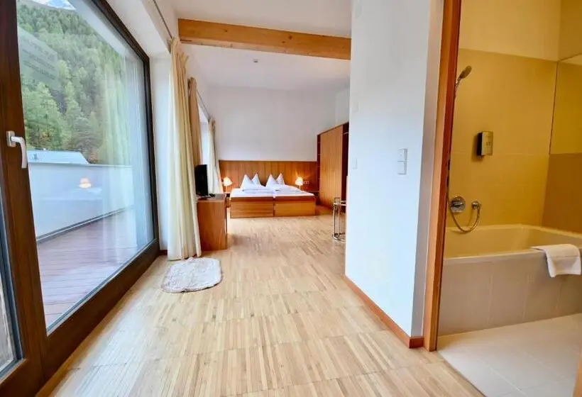 バルコニー付スイート, Bed & Breakfast Hotel Nives