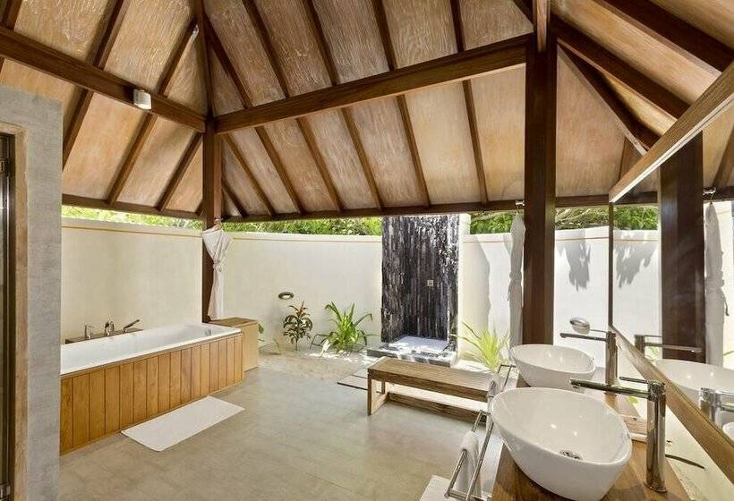 ویلای 1 خوابه, Dhigufaru Island Resort
