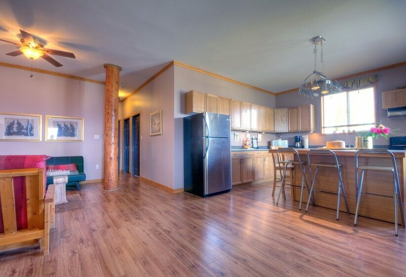 ２ベッドスイートルーム, A Okanagan Lakeview Inn