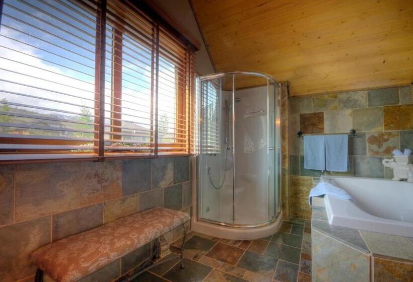 Люкс с Балконом, A Okanagan Lakeview Inn