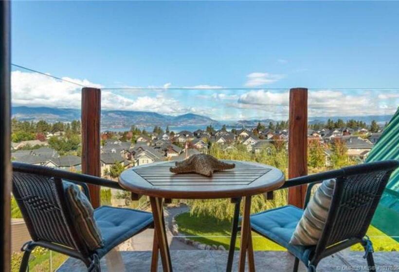 Люкс с Балконом, A Okanagan Lakeview Inn