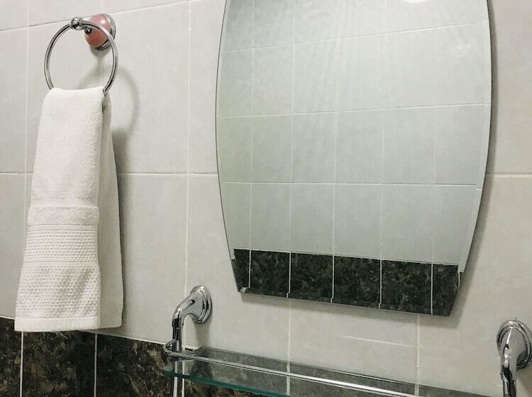 اتاق استاندارد, Altyn Adam