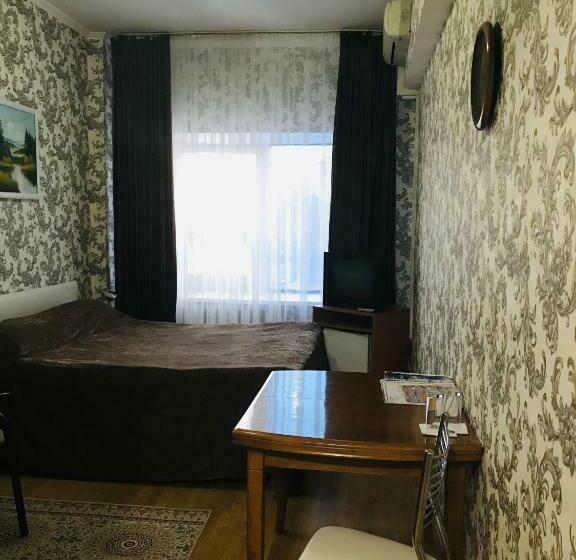 اتاق استاندارد, Altyn Adam
