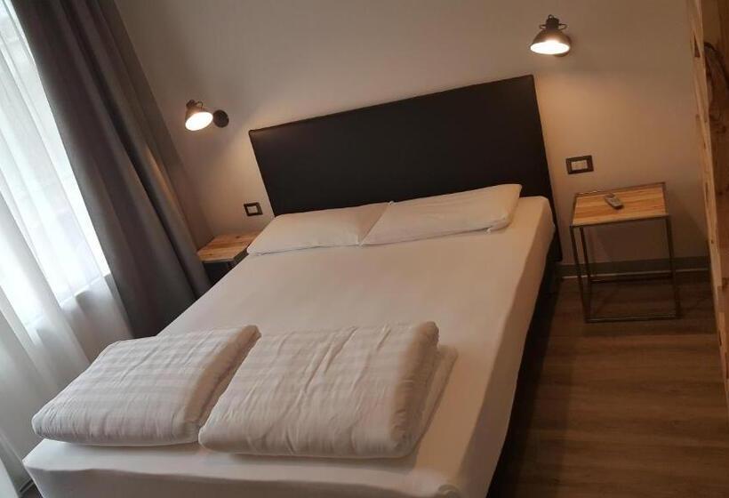 Апартаменты 1 Спальня с Балконом, Anna