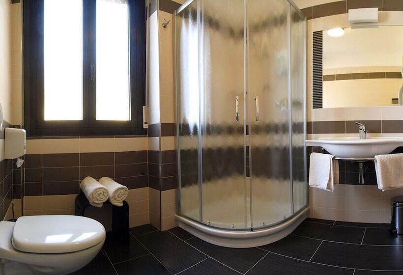 Номер Стандарт, Anna