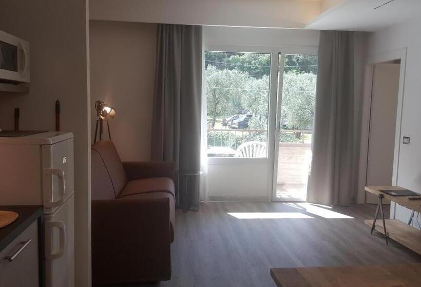 Апартаменты 1 Спальня с Балконом, Anna