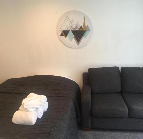 Апартаменты 2 Спальни, Baden Lodge