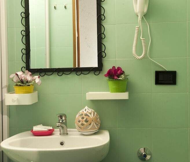 חדר סטנדרט לשלושה, B&b Elena