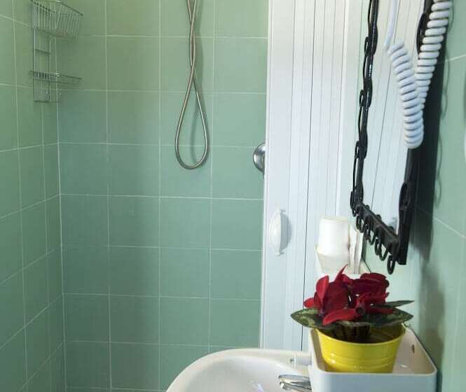Номер Стандарт Трехместный, B&b Elena