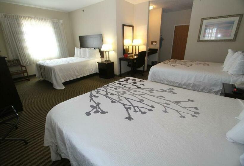 غرفة عائلية, Bowman Inn And Suites