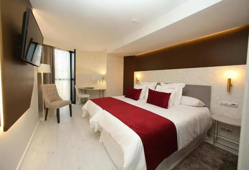 Standard-huone, Cardenal