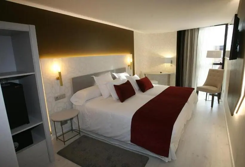 Standard-huone, Cardenal