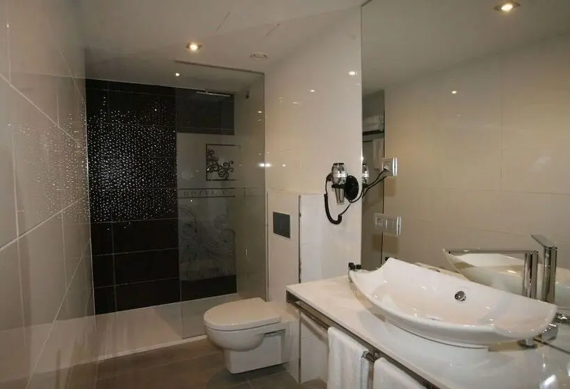 Standard-huone, Cardenal