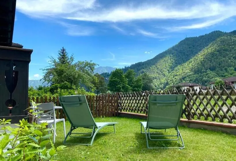 Standard-huone Sisäpuolella, Enjoy Ledro B&b