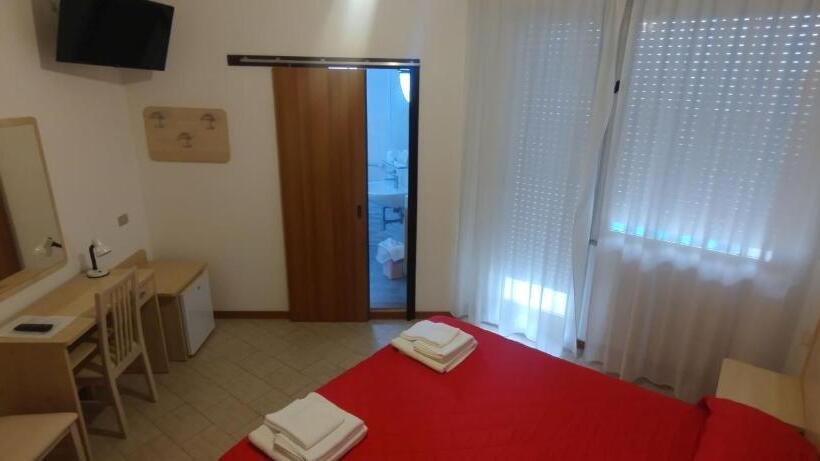 Classic room with balcony, K2