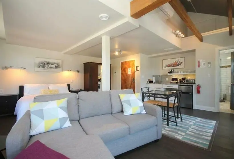 スイート, Kemptville Suites