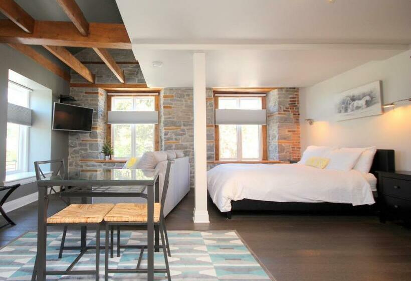 جناح, Kemptville Suites