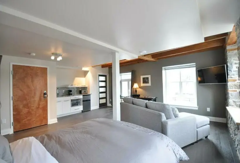 スイート, Kemptville Suites