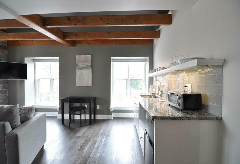 套房, Kemptville Suites