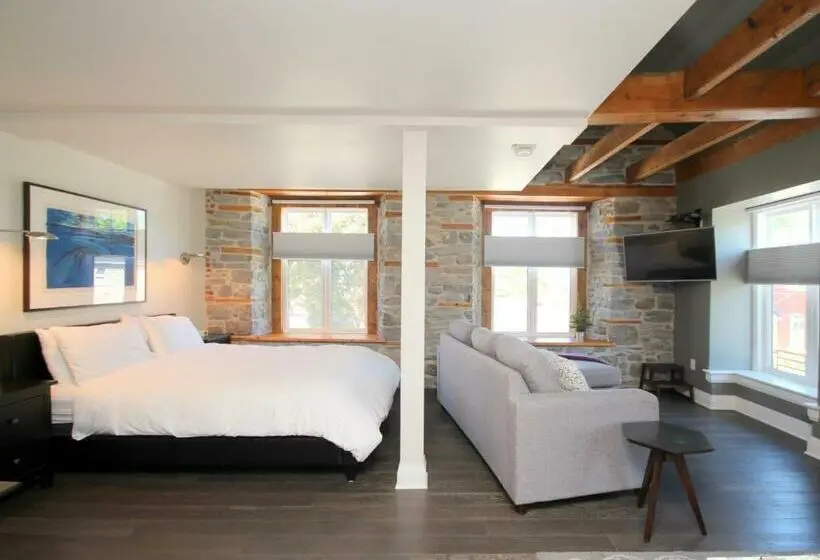 スイート, Kemptville Suites