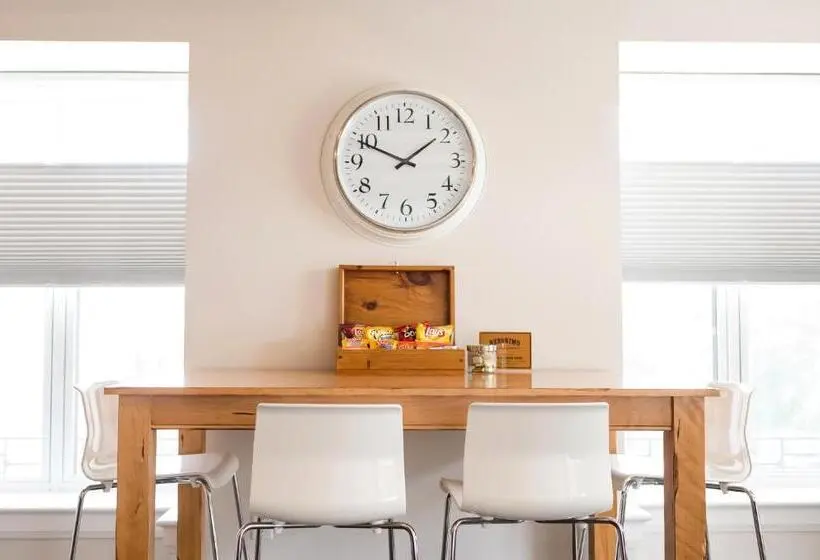 スイート, Kemptville Suites