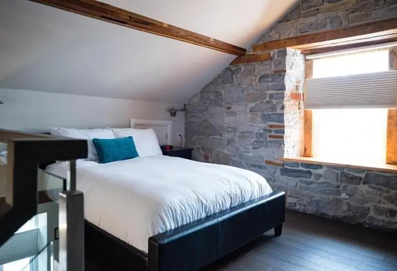 スイート, Kemptville Suites