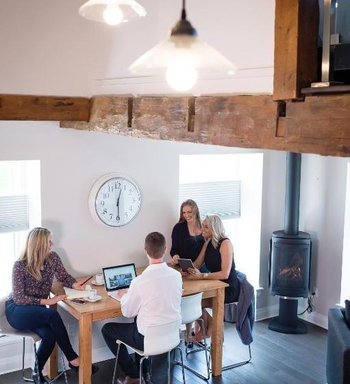 جناح, Kemptville Suites