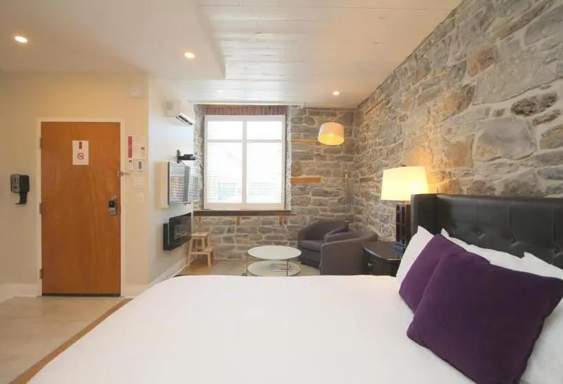 デラックススイート, Kemptville Suites
